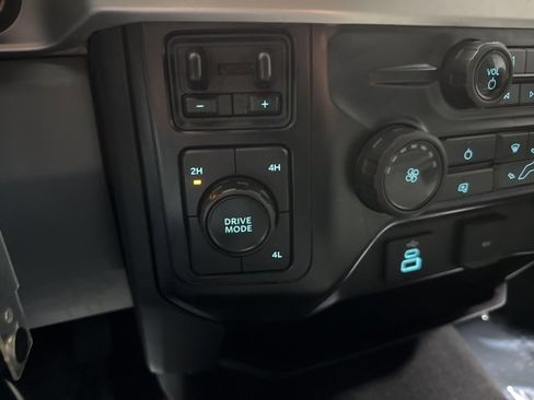 Used 2024 Ford F250 XLT image 14
