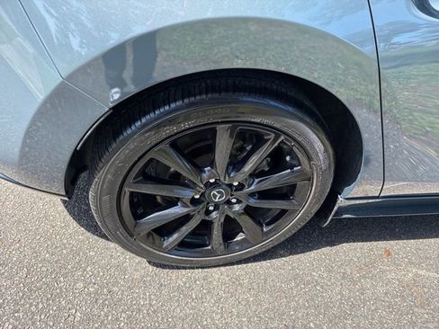 Used 2022 MAZDA MAZDA3 s FWD image 15