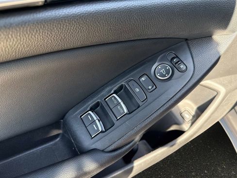 Used 2019 Honda Accord Sport image 15