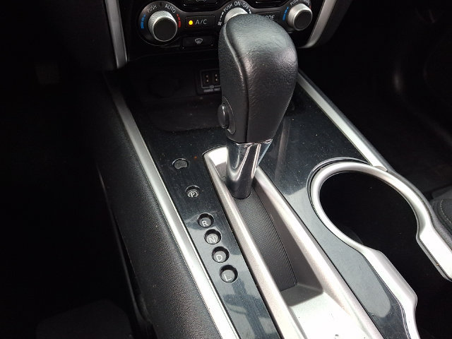 Used 2018 Nissan Pathfinder SV FWD image 14