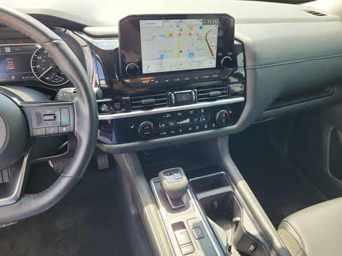 Certified 2025 Nissan Pathfinder SL AWD/4WD image 22