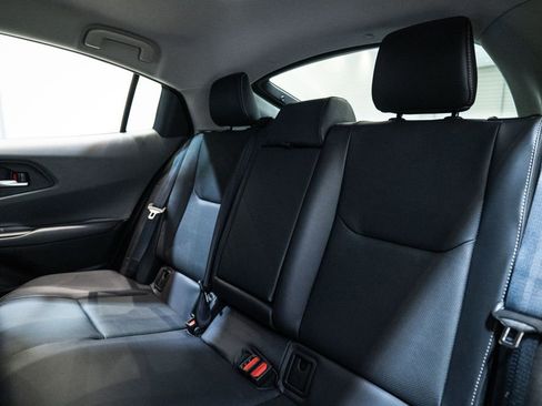 Certified 2025 Toyota Prius XLE image 30