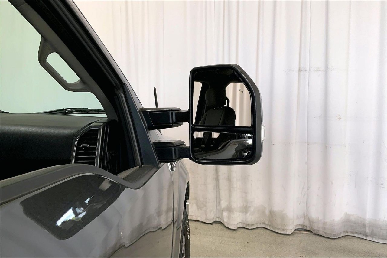 Used 2020 Ford F150 XLT w/ Equipment Group 302A Luxury AWD/4WD image 11