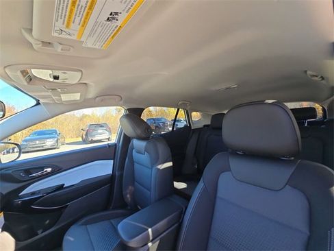 New 2026 Chevrolet Trax LT image 18