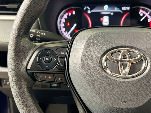 Used 2025 Toyota RAV4 XLE image 18