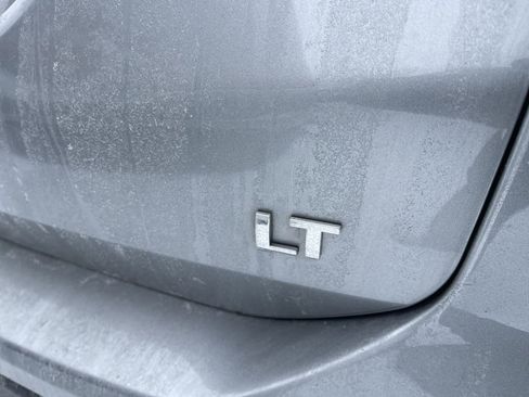 Used 2023 Chevrolet Equinox LT image 11