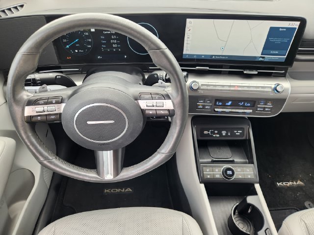 Used 2024 Hyundai Kona Limited FWD image 32