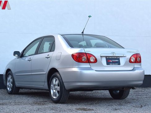 Used 2005 Toyota Corolla LE image 2