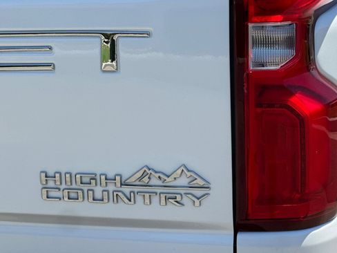 Certified 2023 Chevrolet Silverado 2500 High Country w/ Z71 Off-Road Package AWD/4WD image 28