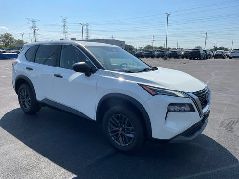 Used 2023 Nissan Rogue S FWD image 7