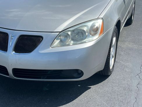 Used 2005 Pontiac G6 GT image 11