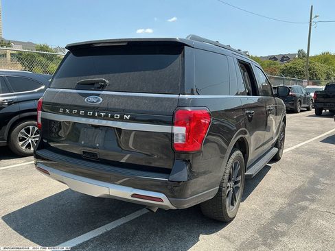 Used 2024 Ford Expedition XLT RWD image 6