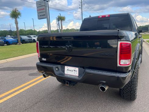 Used 2017 RAM 1500 Sport w/ Black Ram 1500 Sport Group AWD/4WD image 9