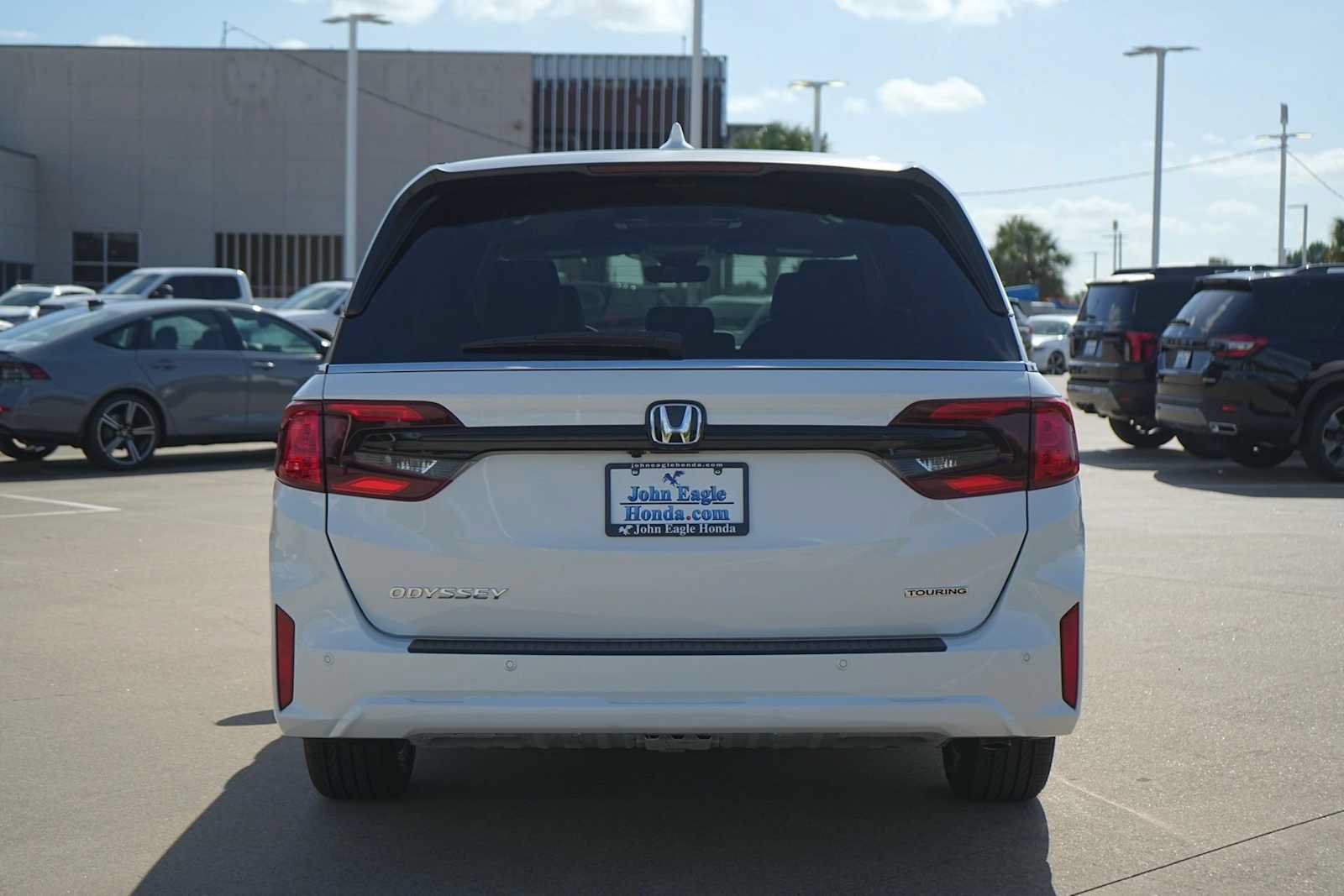 New 2027 Honda Odyssey Touring image 5