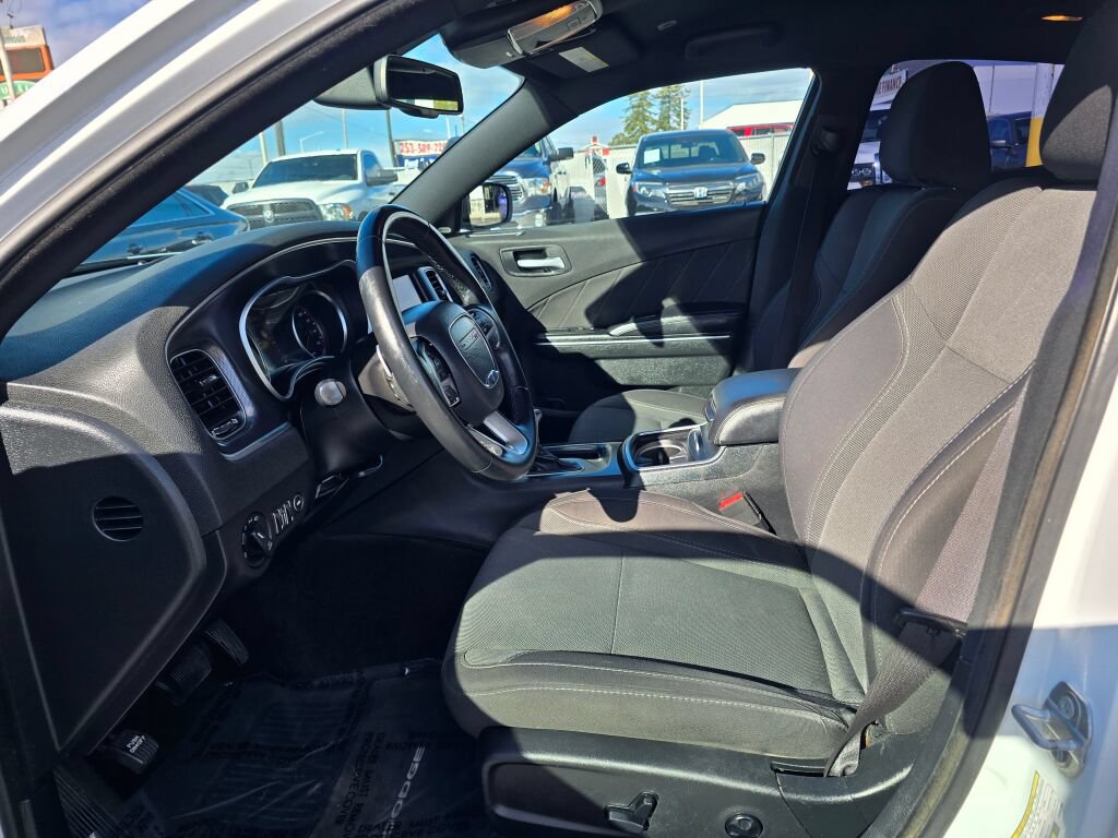 Used 2017 Dodge Charger R/T RWD image 20