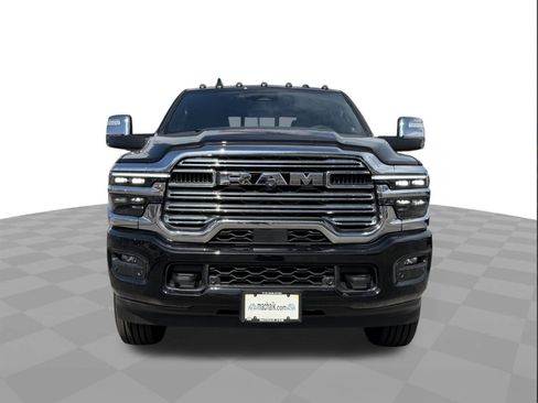 Used 2025 RAM 2500 Laramie AWD/4WD image 8