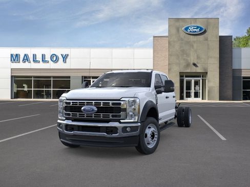 New 2026 Ford F450 XL w/ XL Chrome Package AWD/4WD image 2
