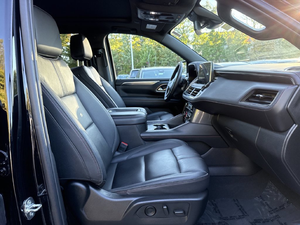 Used 2024 Chevrolet Tahoe RST w/ Luxury Package AWD/4WD image 26