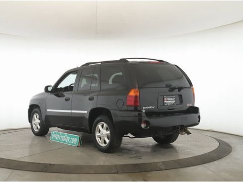 Used 2007 GMC Envoy SLE image 8