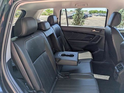 Used 2023 Volkswagen Tiguan SE AWD/4WD image 15