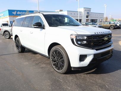 New 2025 Ford Expedition Max Platinum w/ Stealth Appearance Package