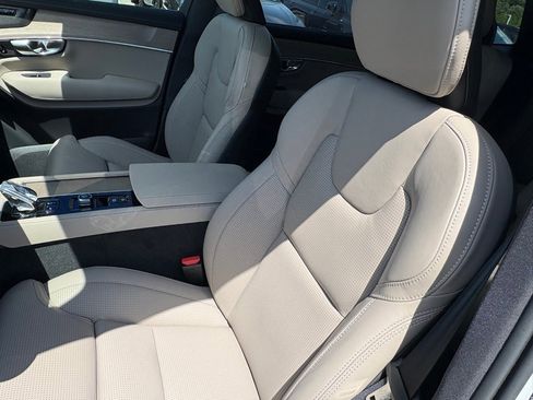 New 2026 Volvo XC90 B6 Ultra w/ Protection Package Premier image 18
