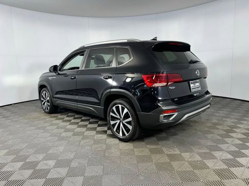 Used 2022 Volkswagen Taos SE image 8