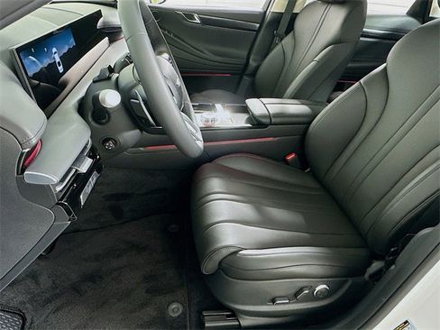 New 2026 Genesis G80 2.5T image 9