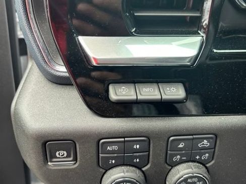 Used 2025 Chevrolet Silverado 2500 High Country w/ Technology Package AWD/4WD image 10