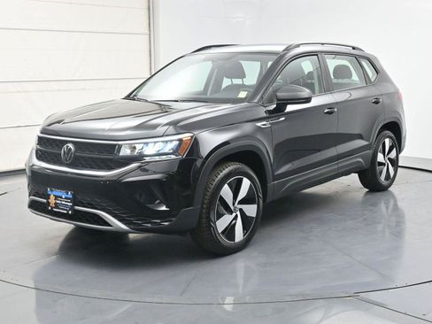 Certified 2023 Volkswagen Taos S AWD/4WD image 1