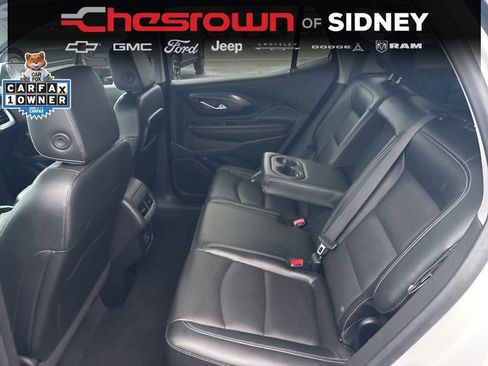 Used 2023 GMC Terrain SLT image 28