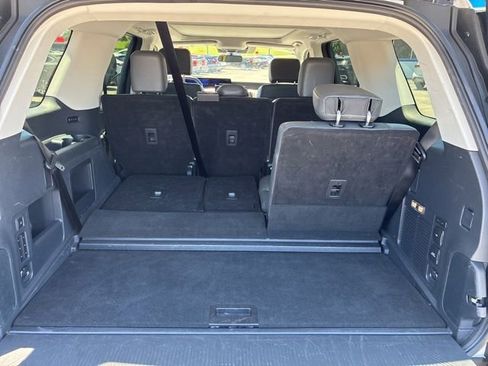 Used 2025 Ford Expedition Active AWD/4WD image 34