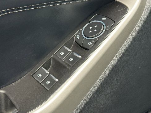 Certified 2021 Ford Explorer XLT w/ Class III Trailer Tow Package image 13