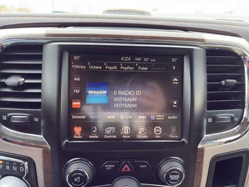 Used 2016 RAM 1500 Laramie w/ Convenience Group image 25