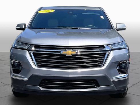 Used 2023 Chevrolet Traverse LS w/ Safety Package image 4