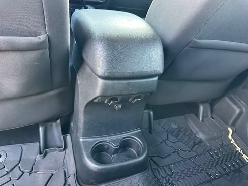 Used 2016 Jeep Wrangler Unlimited Sport AWD/4WD image 18