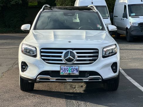 Certified 2025 Mercedes-Benz GLB 250 4MATIC image 9