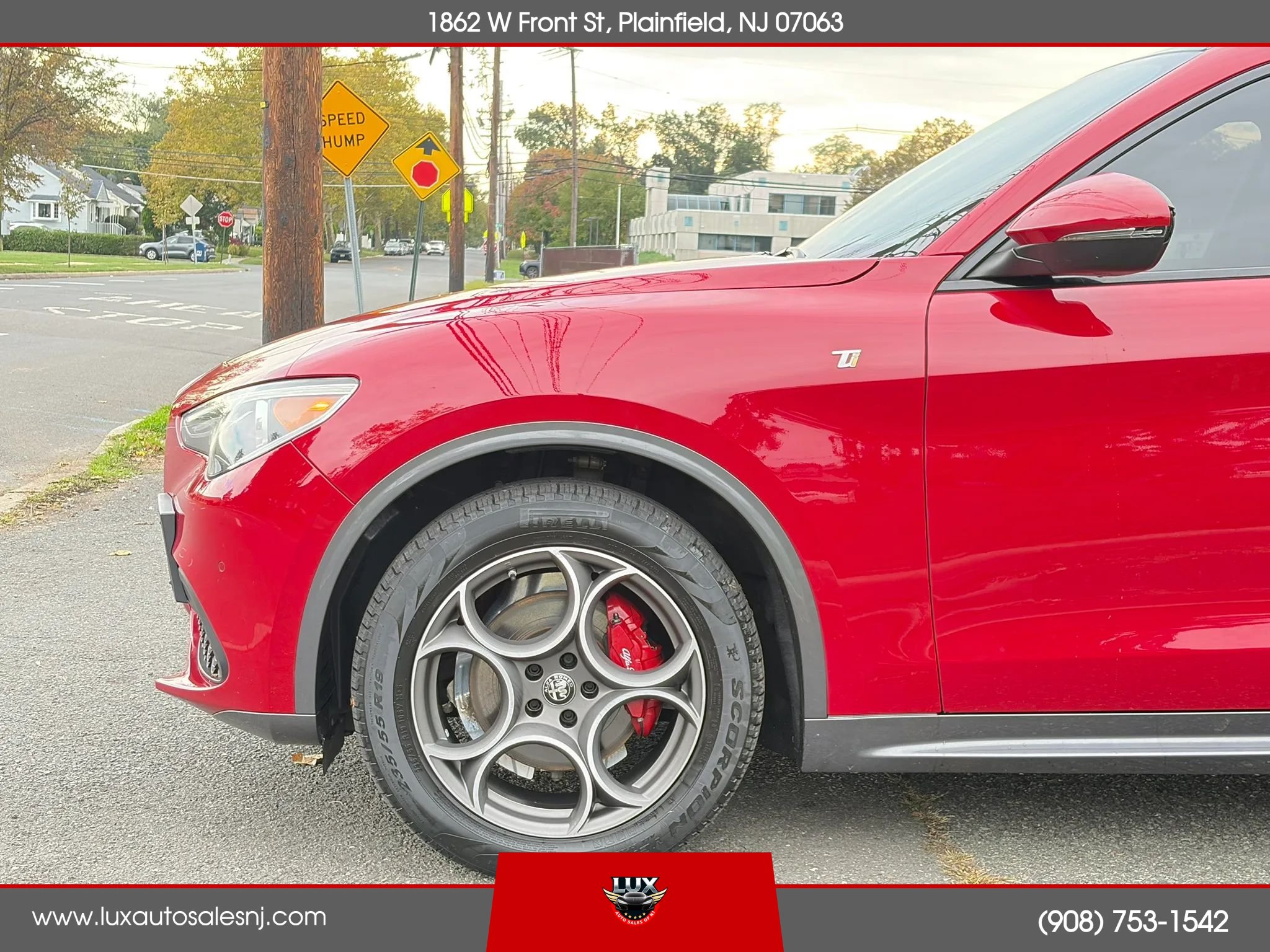 Used 2023 Alfa Romeo Stelvio Ti AWD/4WD image 10