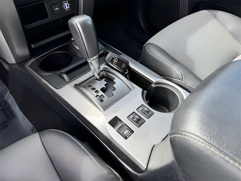 Used 2022 Toyota 4Runner SR5 Premium w/ Moonroof Package image 38