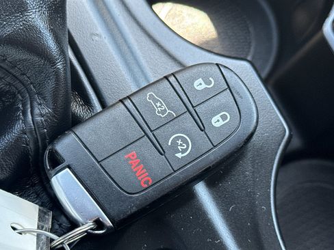 Used 2024 Dodge Durango GT AWD/4WD image 40