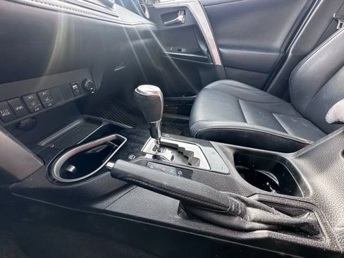 Used 2016 Toyota RAV4 Limited image 16