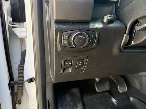 Used 2019 Ford F150 XLT w/ Equipment Group 302A Luxury AWD/4WD image 12