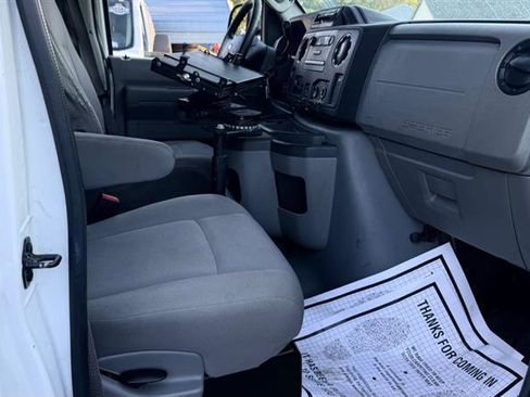 Used 2014 Ford E-350 and Econoline 350 Super Duty RWD image 13