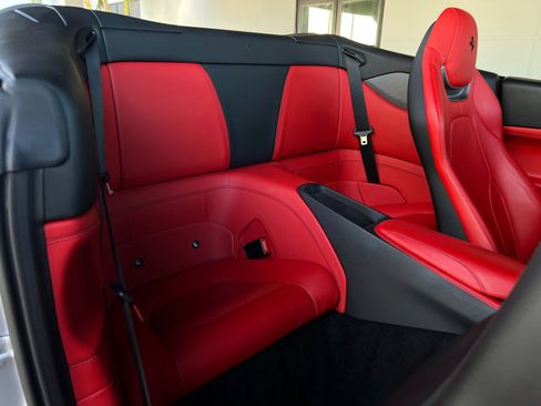 Used 2019 Ferrari Portofino image 36