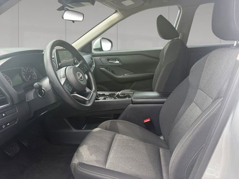 Used 2024 Nissan Rogue SV AWD/4WD image 10
