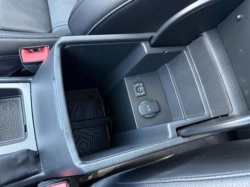 Used 2013 Volkswagen Passat TDI SE image 30