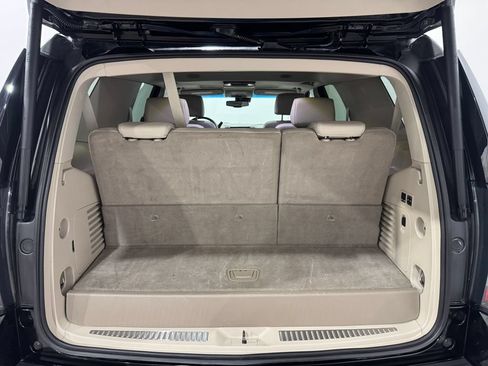 Used 2018 GMC Yukon Denali w/ Open Road Package AWD/4WD image 28