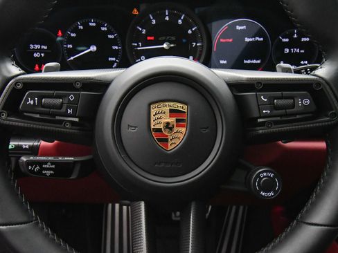 Used 2024 Porsche 911 Carrera S image 34