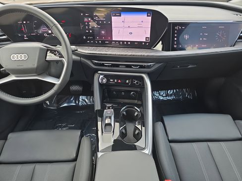 New 2025 Audi Q5 Prestige image 13