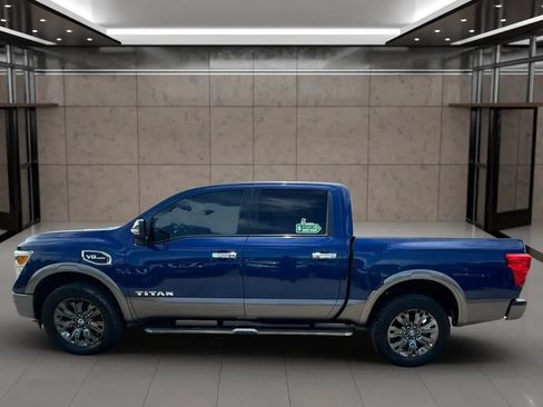 Used 2017 Nissan Titan Platinum Reserve AWD/4WD image 27